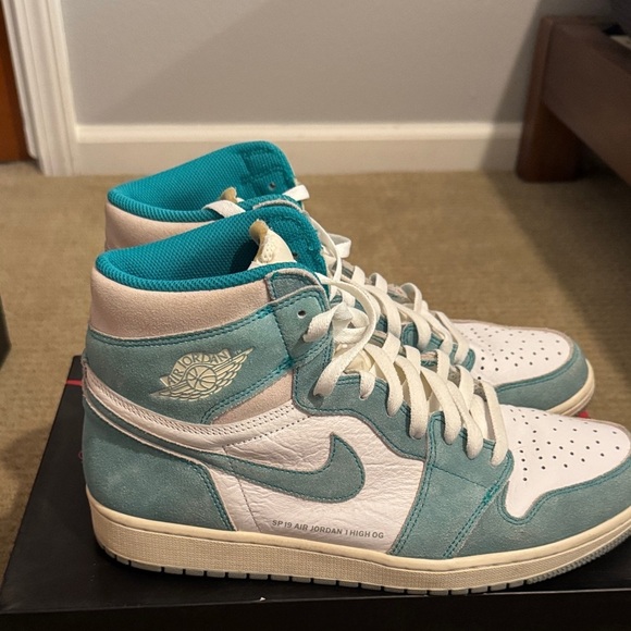 Nike Air Jordan 1 Retro High Turbo Green 2019 Size Men's 12 - Picture 5 of 6